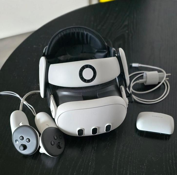 Meta quest 3 128GB + BOBOVR S3 Pro Super Strap met batterij, Spelcomputers en Games, Virtual Reality, Gebruikt, Overige platformen