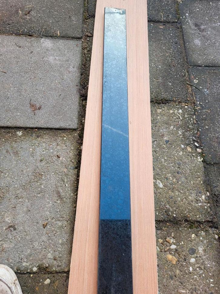 Granieten dorpel / plint - 73x6,2x2 cm, Doe-het-zelf en Verbouw, Plinten en Afwerking, Ophalen of Verzenden