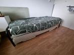 Bed met onderschuifbed, Ophalen, 90 cm, Eenpersoons, Zo goed als nieuw