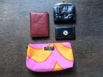 3 paar portomonee’s o.a. petit point + toilettas Marimekko, Ophalen of Verzenden, Zo goed als nieuw, Rood