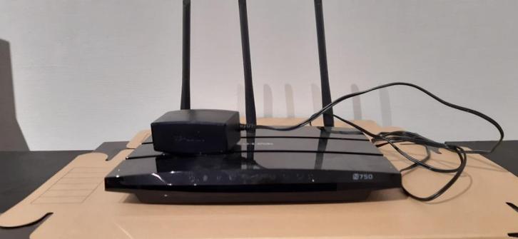 TP-Link N750 wireless dual band gigabit router, Computers en Software, Routers en Modems, Zo goed als nieuw, Router, Ophalen