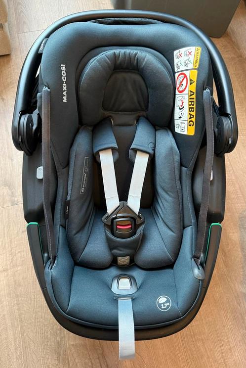 Maxi Cosi coral 360 essential graphite zgan, Kinderen en Baby's, Autostoeltjes, Zo goed als nieuw, Maxi-Cosi, 0 t/m 13 kg, Isofix