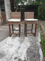 Set van 2 rotan barkrukken – naturel en stijlvol!, Huis en Inrichting, Barkrukken, Ophalen, 60 tot 90 cm, Zo goed als nieuw, Hout