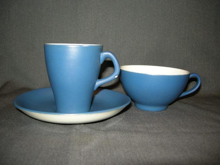 Goedewaagen Maestro, mat blauw, 2 kopjes + 1 schotel, Antiek en Kunst, Antiek | Servies los, Ophalen of Verzenden