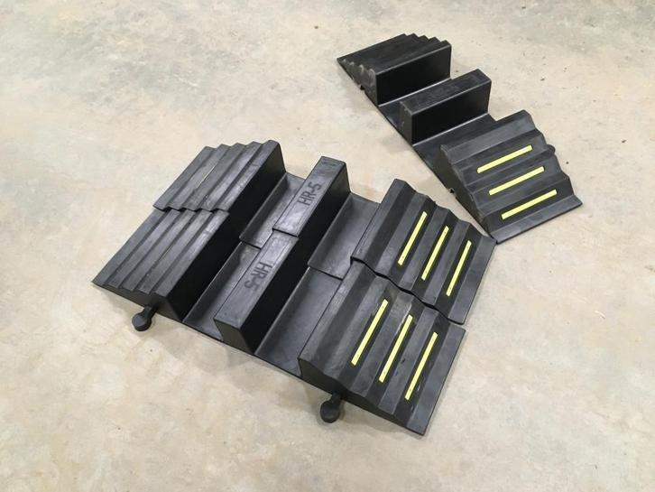 Slangbruggen, Doe-het-zelf en Verbouw, Buizen en Afvoer, Nieuw, Overige typen, Overige materialen, Minder dan 2 meter, 80 mm of meer