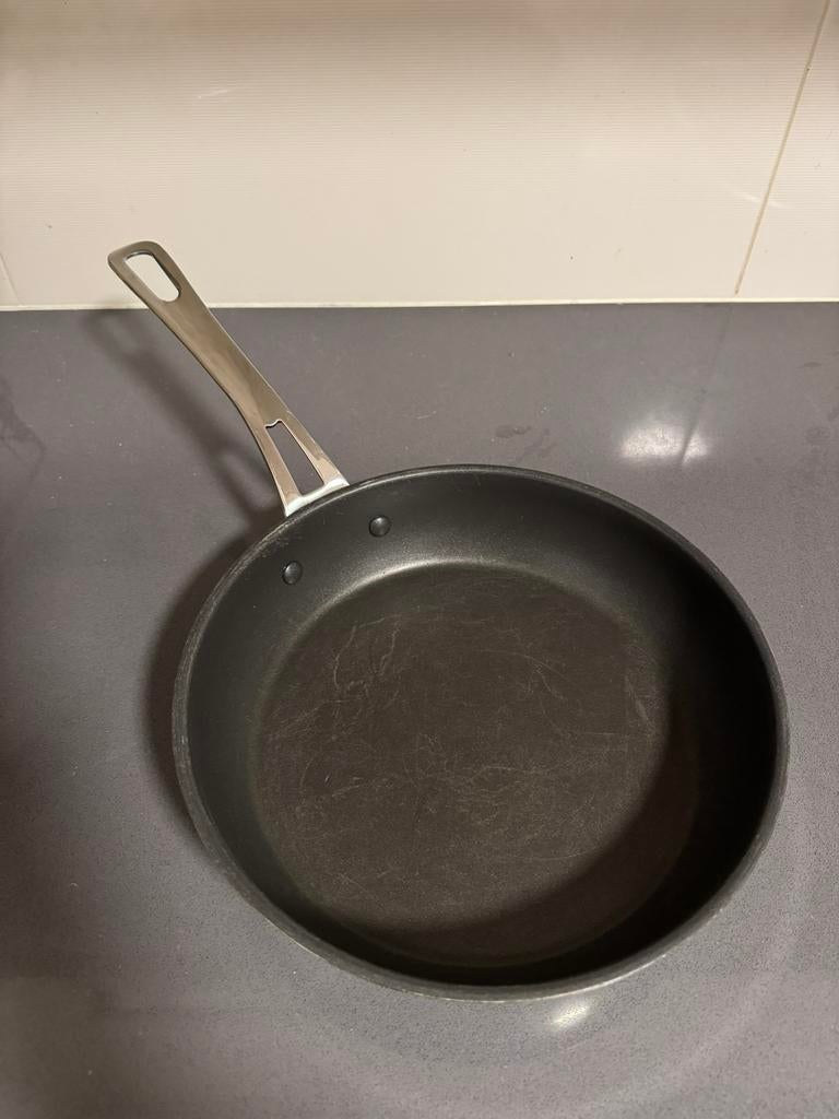 Jamie Oliver Stainless Steel Induction pan 24cm, Huis en Inrichting, Keuken | Potten en Pannen, Ophalen of Verzenden, Gebruikt