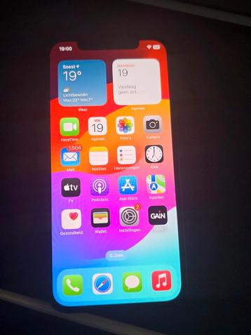 iPhone 12 - 128GB - Zwart beschikbaar voor biedingen
