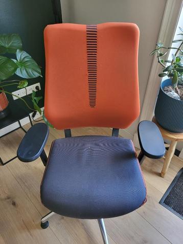 Bureaustoel  beschikbaar voor biedingen