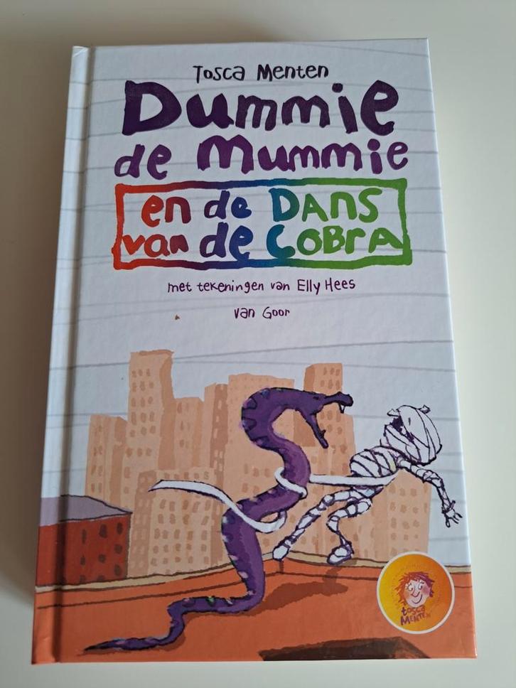 Dummie de Mummie en de Dans van de Cobra - Tosca Menten, Boeken, Kinderboeken | Jeugd | onder 10 jaar, Zo goed als nieuw, Fictie algemeen