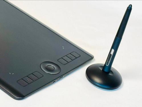 Wacom Intuos Pro Medium | A5 *338x219x8mm | Pro Pen 2 | ZGAN, Computers en Software, Tekentablets, Zo goed als nieuw, Draadloos