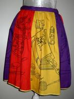 Te koop aangeboden 3 kleuren rok met tekst , Carnaval, Ophalen of Verzenden, Zo goed als nieuw, Kleding