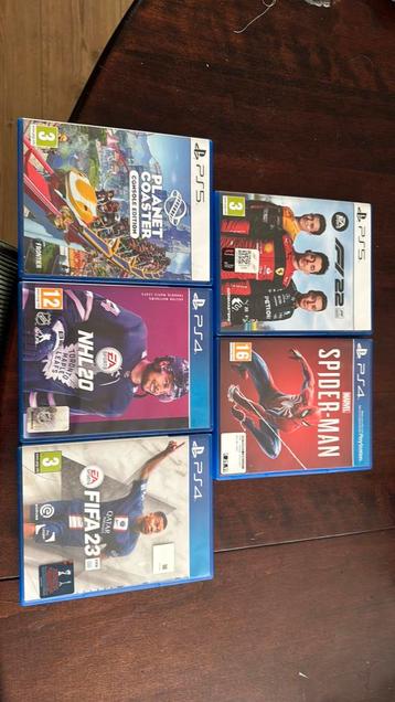 Collectie PS4/PS5 spellen. beschikbaar voor biedingen