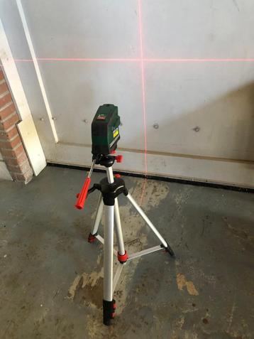 kruislijn laser  beschikbaar voor biedingen