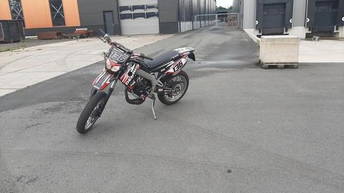 Derbi senda sm 80 cc top performance, Fietsen en Brommers, Brommers | Derbi, Gebruikt, Ophalen