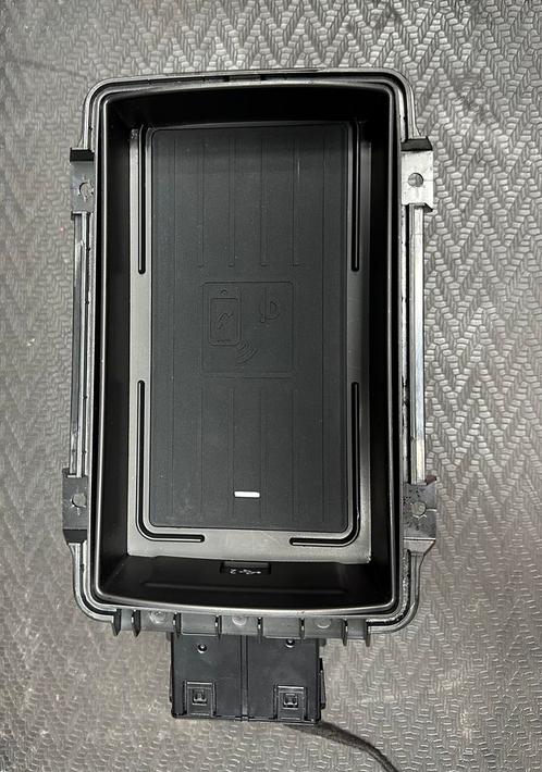 Audi draadloze oplader met usb en aux, Auto-onderdelen, Elektronica en Kabels, Audi, Gebruikt, Ophalen