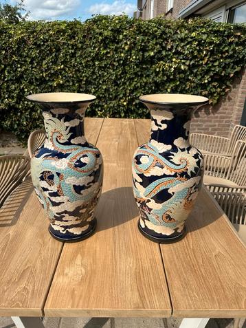 Unieke Set Chinese Keramische XL Vazen - Draken Design beschikbaar voor biedingen