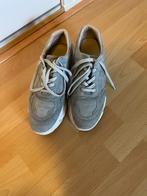 Blauw/grijs suède sneakers van Tango maat 40, Kleding | Dames, Schoenen, Tango, Blauw, Ophalen of Verzenden, Sneakers of Gympen