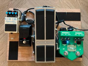 Gitaar Pedalboard met Boss, Korg & Truetone beschikbaar voor biedingen