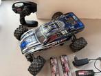 Dikke Traxxas Rustler 2WD 1:10 Compleet rijklaar, Ophalen of Verzenden, Zo goed als nieuw, Auto offroad