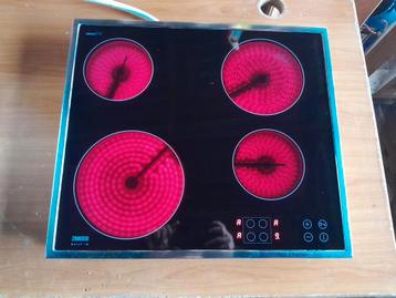 NETTE ZANUSSI ZKT641LX KERAMISCHE KOOKPLAAT TE KOOP beschikbaar voor biedingen