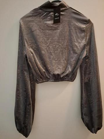 Shein Croptop maat XS beschikbaar voor biedingen