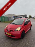 Toyota Aygo 1.0-12V 5-deurs 2 sleutels Radio/Aux NIEUWE APK, Voorwielaandrijving, Gebruikt, 4 stoelen, 68 pk
