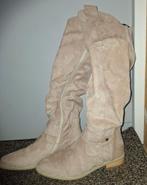 Leuke Beige Laarzen, lage blokhak, Ophalen of Verzenden, Nieuw, Beige