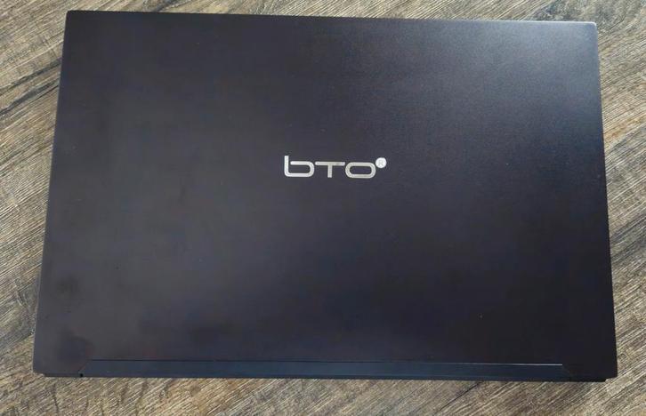 Te koop BTO u-book 15u1032, Computers en Software, Windows Laptops, Zo goed als nieuw, 15 inch, SSD, 16 GB, Qwerty, Ophalen of Verzenden