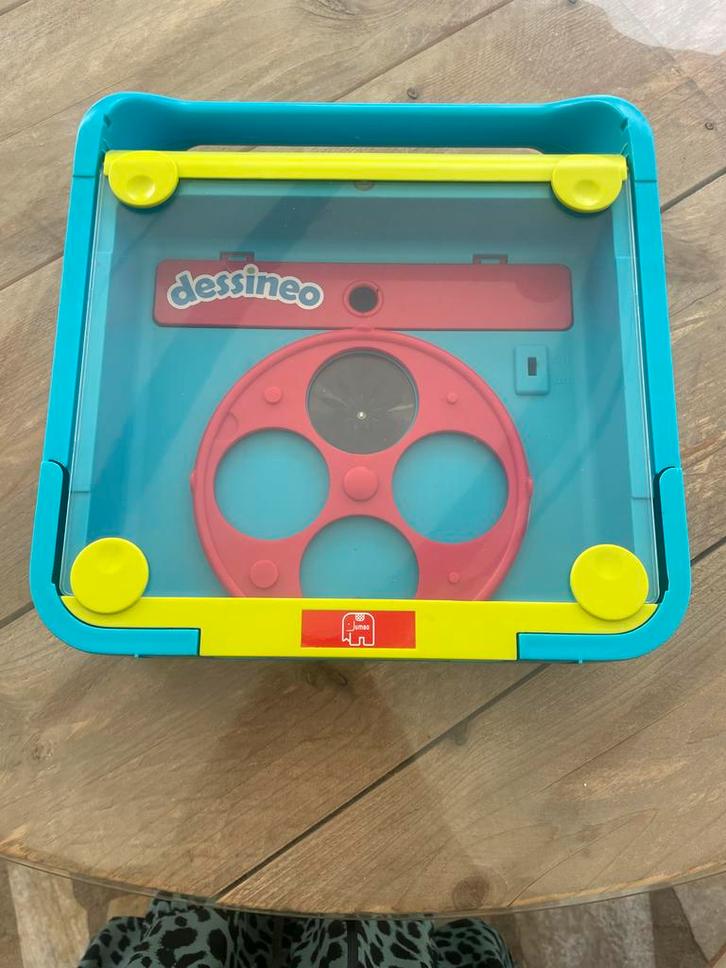 Jumbo Dessineo Projector Tekenen, Kinderen en Baby's, Speelgoed | Educatief en Creatief, Zo goed als nieuw, Knutselen, Met licht