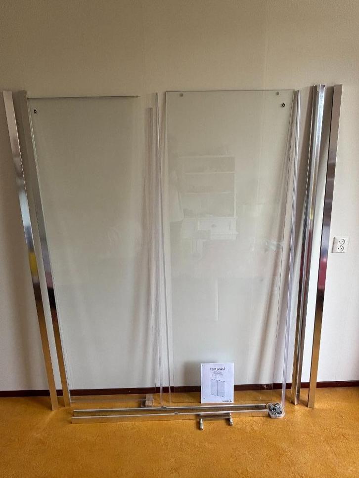 Douchewand met schuifdeur 133x195cm voor nis, Huis en Inrichting, Badkamer | Complete badkamers, Gebruikt, Ophalen