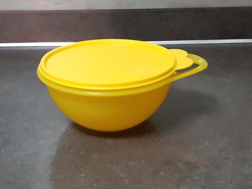 Tupperware mixer / beslag / voorraad kom 1,4 ltr geel, Huis en Inrichting, Keuken | Tupperware, Gebruikt, Geel, Ophalen of Verzenden