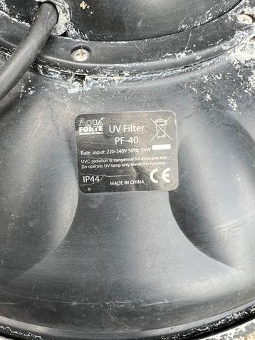 Vijver filter met uv straling. beschikbaar voor biedingen