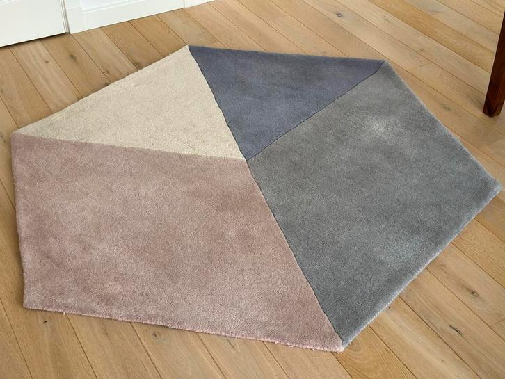 Mooi vloerkleed - van Made: Hagen Hexagon - Roze/Grijs/Blauw, Huis en Inrichting, Stoffering | Tapijten en Kleden, 150 tot 200 cm