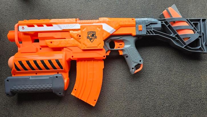 Nerf Elite Demolisher 2 in 1 ELECTRISCH, Kinderen en Baby's, Speelgoed | Buiten | Actiespeelgoed, Zo goed als nieuw, Ophalen of Verzenden