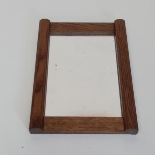 Oud spiegeltje met houten lijst, Antiek en Kunst, Antiek | Spiegels, Minder dan 50 cm, Minder dan 100 cm, Rechthoekig, Ophalen of Verzenden