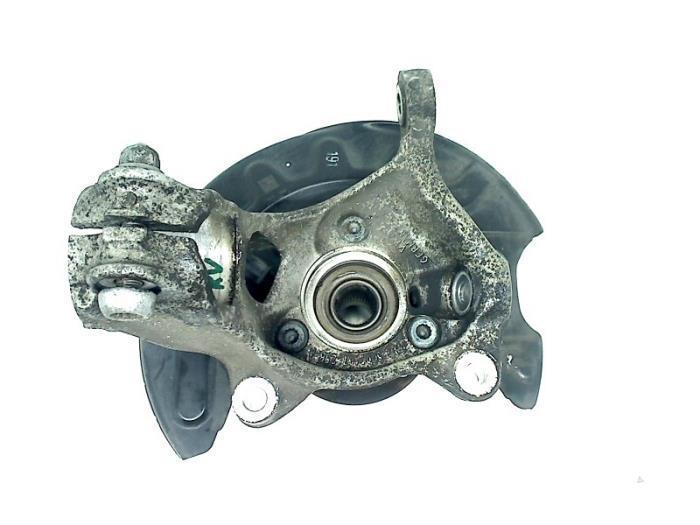 Fusee rechts-voor van een Volkswagen Golf, Auto-onderdelen, Ophanging en Onderstel, Volkswagen, Gebruikt, 3 maanden garantie, Ophalen of Verzenden