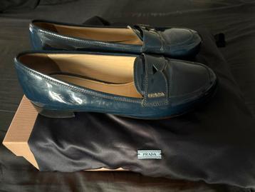 Prada loafers leer maat 40.5 beschikbaar voor biedingen