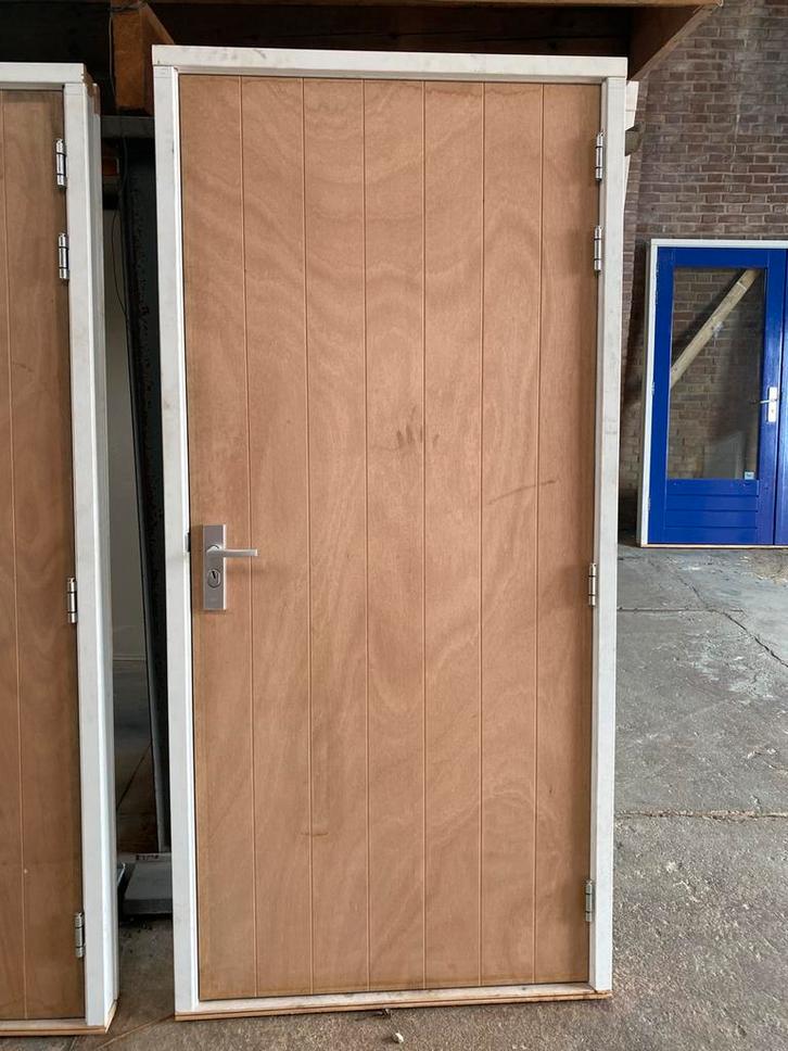 POORT/SCHUURDEUR MET KOZIJN (B102,5xH214,5) NIEUW, Doe-het-zelf en Verbouw, Deuren en Horren, Nieuw, Buitendeur, 200 tot 215 cm