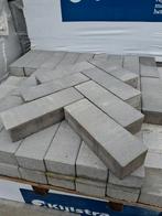Longstone concrete ideaal voor een oprit., Tuin en Terras, Tegels en Klinkers, Klinkers, Ophalen of Verzenden, Zo goed als nieuw