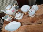 Antiek Frans porseleinen koffie/theeservies, Antiek en Kunst, Antiek | Servies compleet, Ophalen of Verzenden