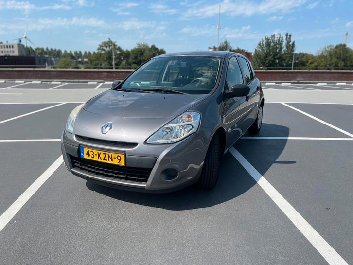 Renault Clio 1.2 TCE 5-DRS 2010 Grijs, Auto's, Renault, Particulier, Clio, Airbags, Airconditioning, Boordcomputer, Centrale vergrendeling