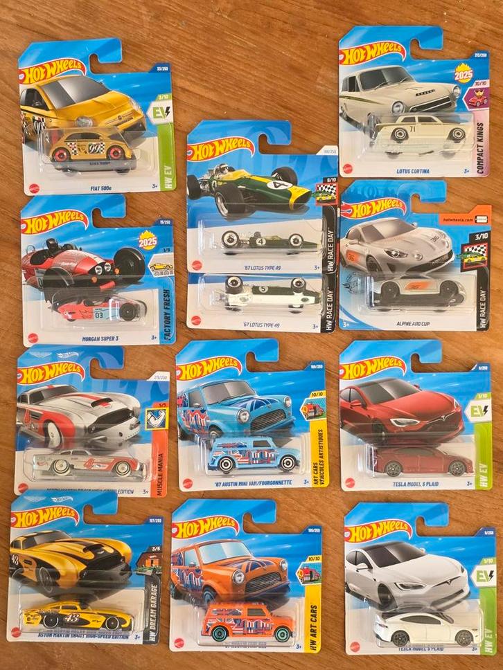 Hot Wheels Divers Collectie, Hobby en Vrije tijd, Modelbouw | Auto's en Voertuigen, Nieuw, Auto, 1:50 of kleiner, Overige merken