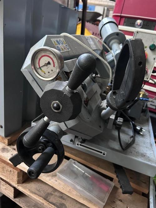 Metaallintzaagmachine HBM 275 Vario, Doe-het-zelf en Verbouw, Gereedschap | Zaagmachines, Zo goed als nieuw, Lintzaag, 1200 watt of meer