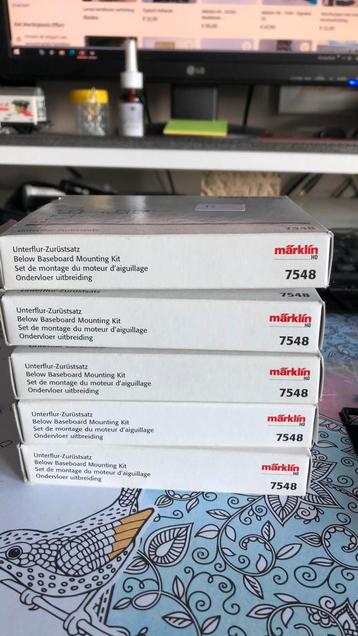 7548 Ondervloeraandrijving montage sets marklin beschikbaar voor biedingen