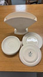 Wedgwood schoteltjes en vaas (?), Ophalen of Verzenden, Zo goed als nieuw, Wedgwood, Kop(pen) en/of Schotel(s)