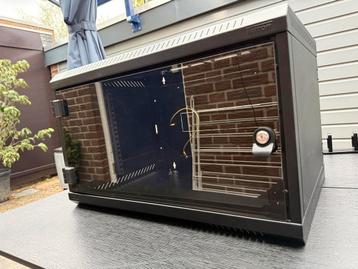 Triton Patchkast 60x37x40cm beschikbaar voor biedingen