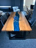Eettafel epoxy met stoelen, Huis en Inrichting, Tafels | Eettafels, Epoxy, Vijf personen of meer, Kersenhout, Rechthoekig