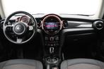 MINI Mini 1.5 Cooper Essential Automaat LED, Airco, Bluetoot, Auto's, Mini, Gebruikt, 4 stoelen, Zwart, Origineel Nederlands
