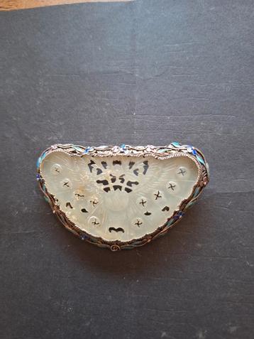 Broche zilver met jade vlinder 1930 --1950 beschikbaar voor biedingen