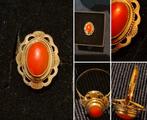 Supermooi! Vintage ring geelgoud 14 krt bloedkoraal coral, Sieraden, Tassen en Uiterlijk, Ringen, 18 tot 19, Ophalen of Verzenden